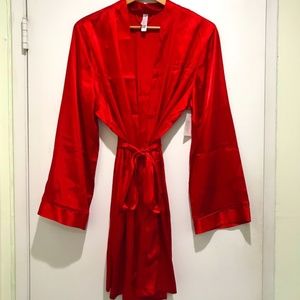 NWT Gilligan & O’Malley Sexy & Silky Red Robe